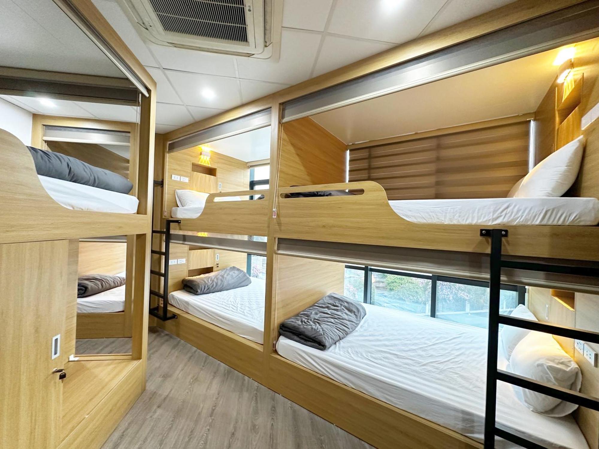 Hanoi Capsule Station Hostel Екстериор снимка
