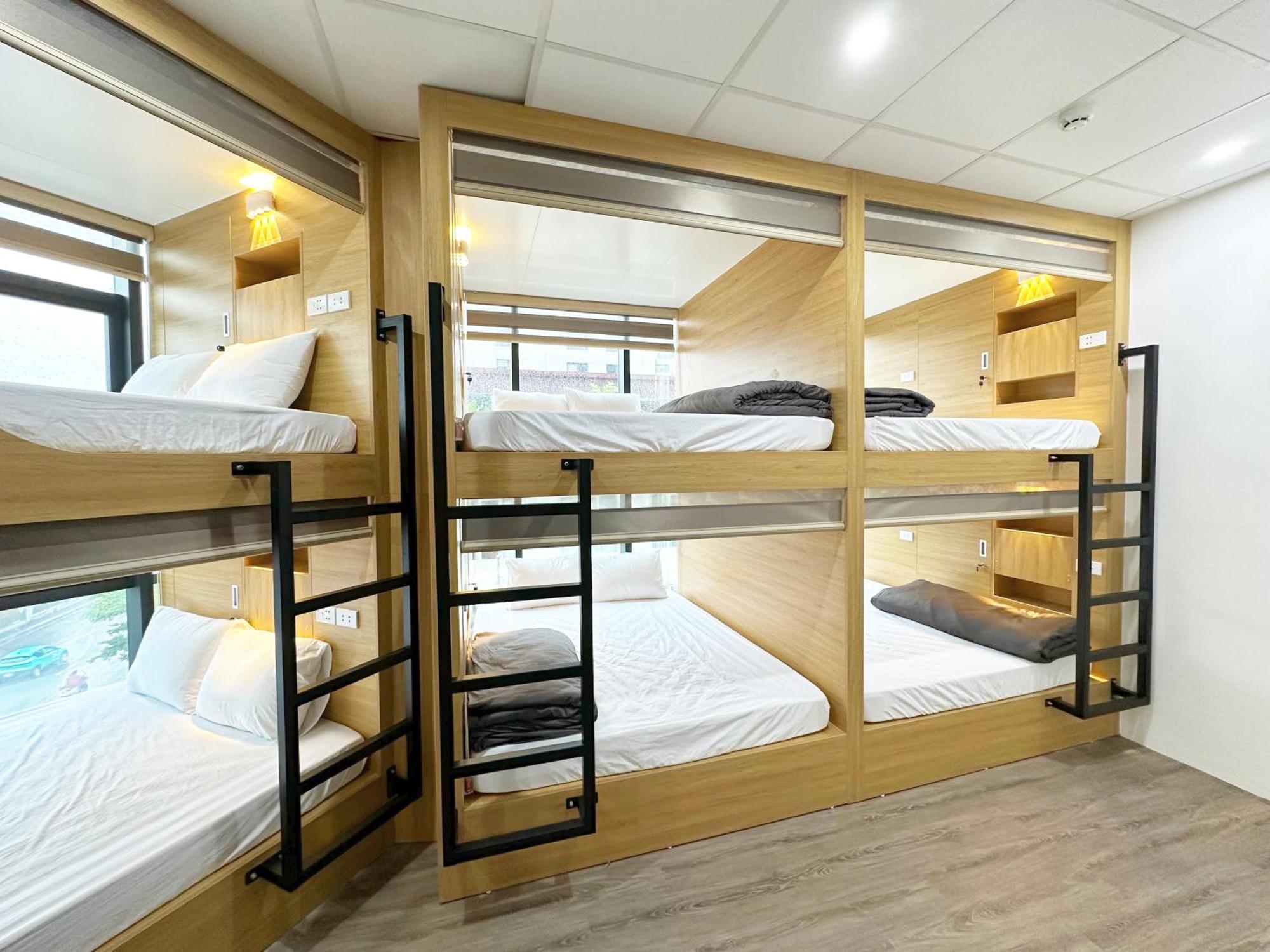 Hanoi Capsule Station Hostel Екстериор снимка
